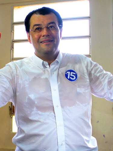 Candidato ao governo do Amazonas, Eduardo Braga (PMDB) votou na Escola Marechal Hermes da Fonseca, no conjunto Cofasa, em Manaus (AM)