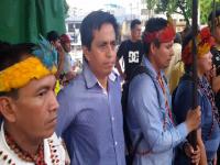 Iquitos: gobernador regional realiza un mitin a poblaci